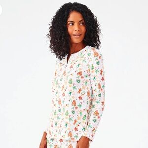 Roller Rabbit Gingerbread Holiday Pajama Top
